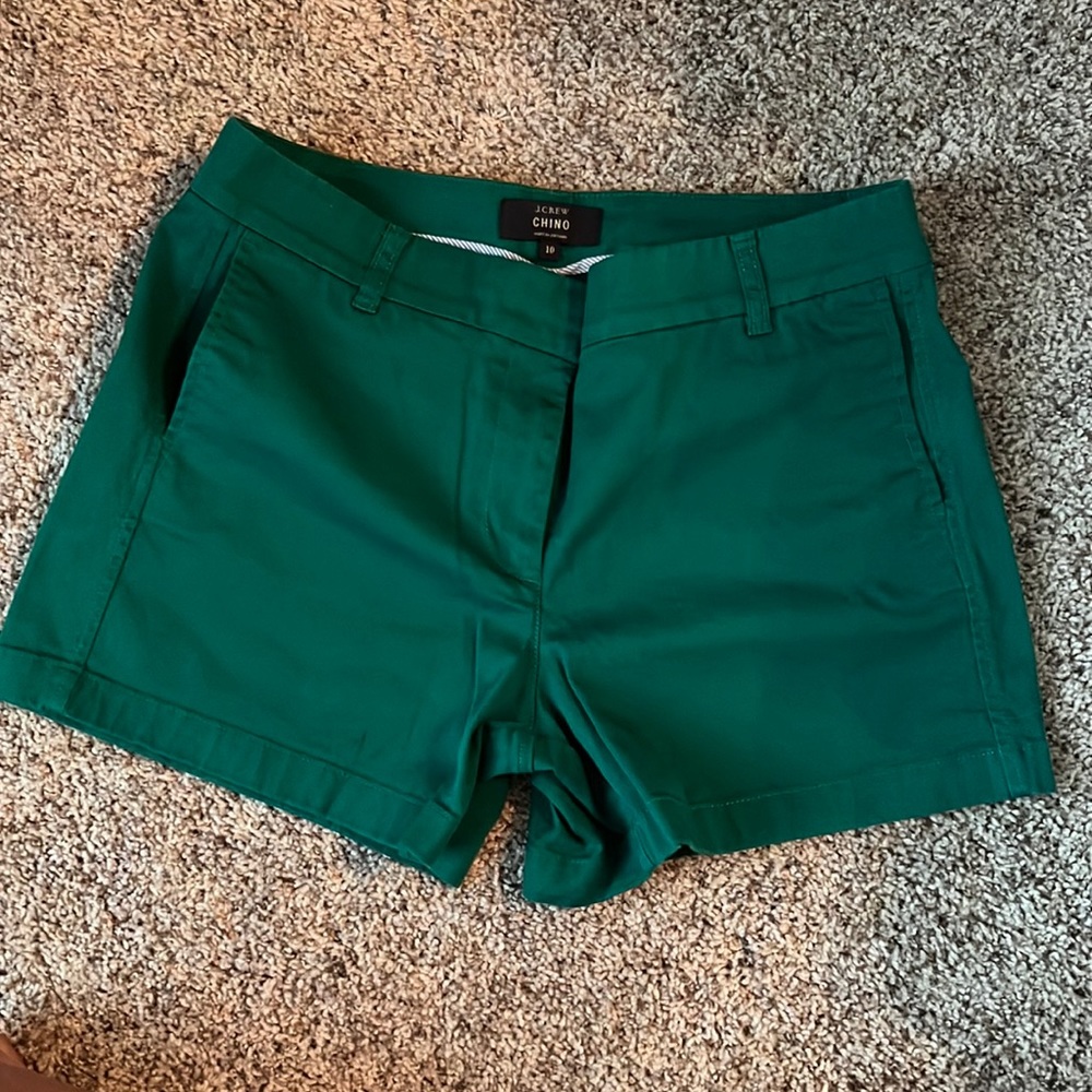 J Crew 4” stretch chino shorts
